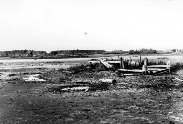 The ruins of the Monkman Saltworks in 1889, at the time of a visit by federal geologist Joseph Burr Tyrrell.