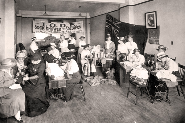 “Sock Shower for Soldiers.” Support on the home front in western Canada was an important part of the war effort. These women, members of the Imperial Order Daughters of the Empire in Winnipeg, are knitting socks for soldiers at the front.