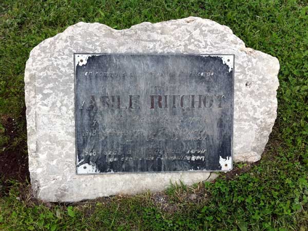 Asile Ritchot commemorative monument on the grounds