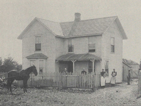 Burton House (temporary quarters for East St. Paul School in 1912-1914)