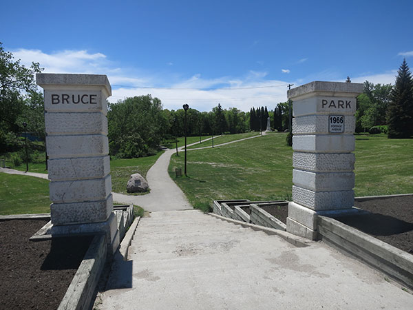 Entrance to Bruce Park with commemorative plaque unveiled in 2004
