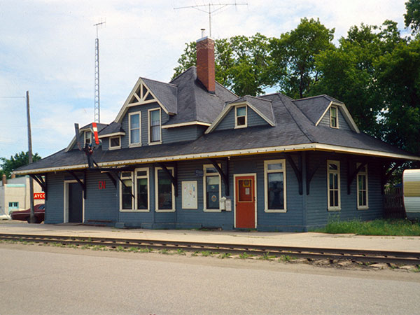 Canadian National Railway station at Carman