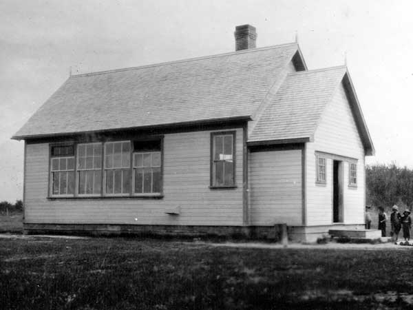 The first Carmichael School building