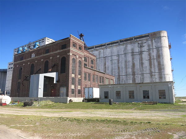 Former powerhouse at left for the Churchill terminal elevator
