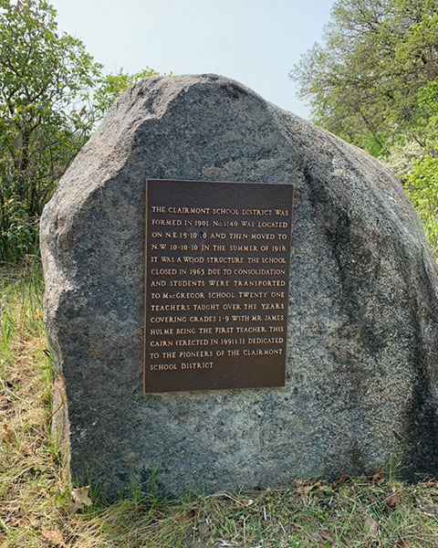 Clairmont School commemorative monument