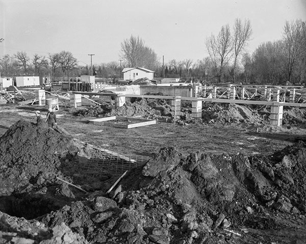 Crescentview School under construction