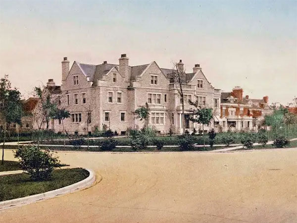 Postcard view of Davidson House