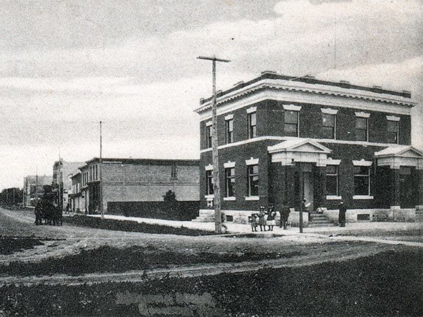 Postcard view of the Dominion Post Office in Emerson