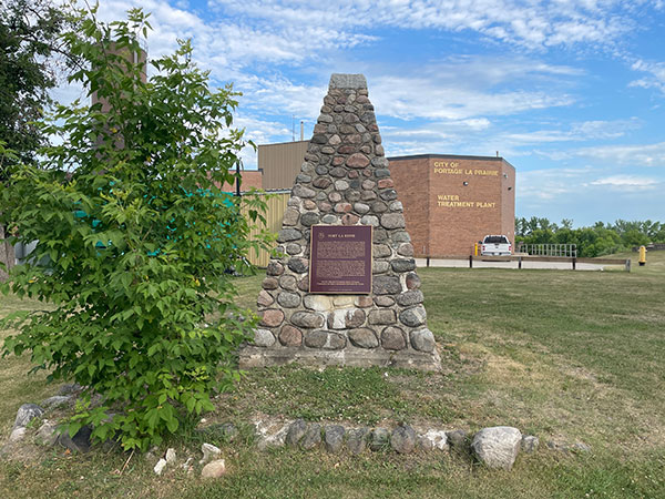 Fort la Reine commemorative monument