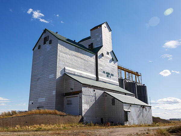 The former Manitoba Pool grain elevator at Fredensthal West