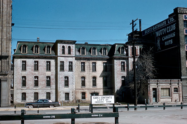 Frontenac Hotel