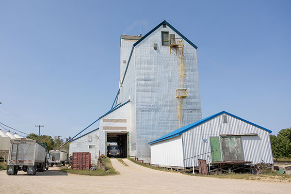 The former Manitoba Pool grain elevator at Gladstone