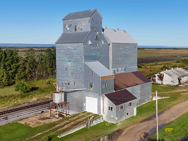 Aerial view of the former Manitoba Pool grain elevator at Glenella