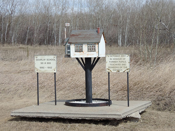 Gourlay School commemorative monument