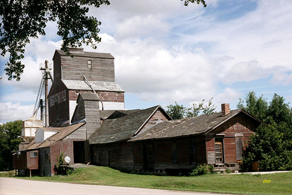 Henry Ritz grain elevator A at Gretna