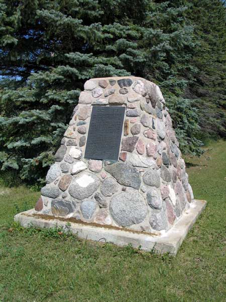 Grosse Isle settlers commemorative monument