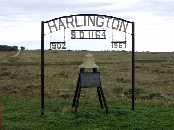 The Harlington School commemorative sign