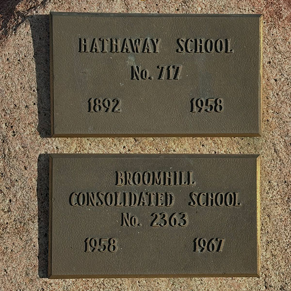 Plaques on the school commemorative monument