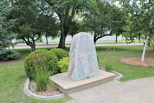 Hoffnungsfeld pioneers commemorative monument