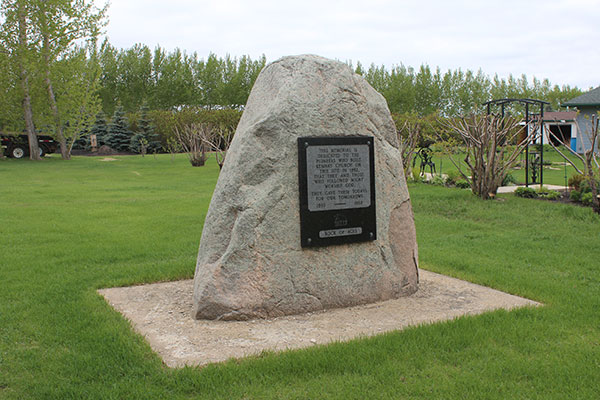 Kemnay United Church commemorative monument