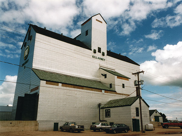 Manitoba Pool grain elevator B at Killarney