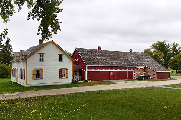 Peter Klippenstein Housebarn