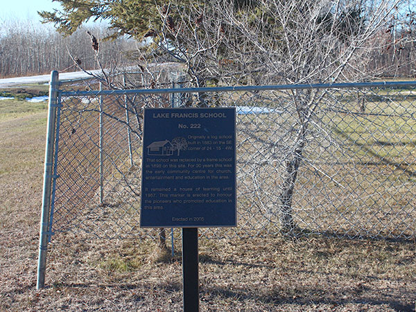 Lake Francis School commemorative plaque
