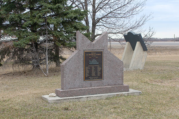 La Rochelle School commemorative monument