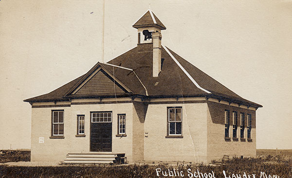 Postcard view of Lauder School