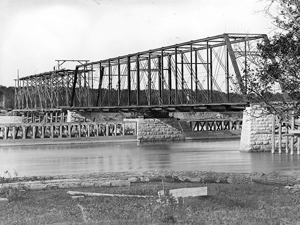 Louise Bridge under construction