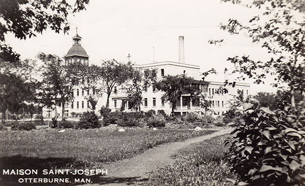 Postcard view of Maison St. Joseph