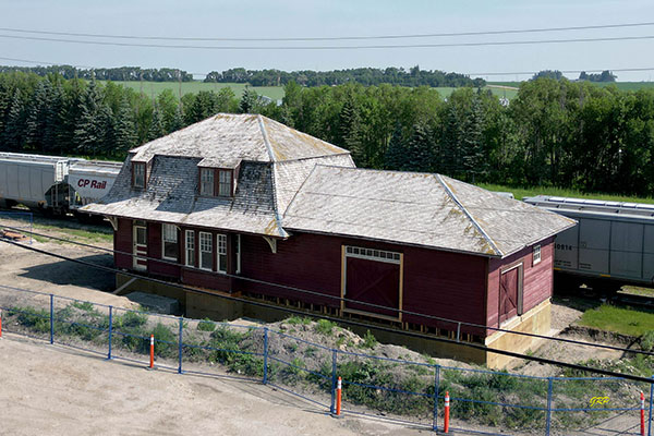 Former Canadian Pacific Railway station from La Riviere at Manitou