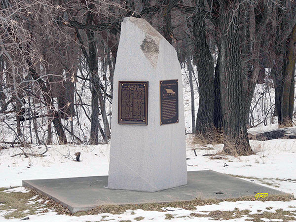 Marais Pioneers Monument