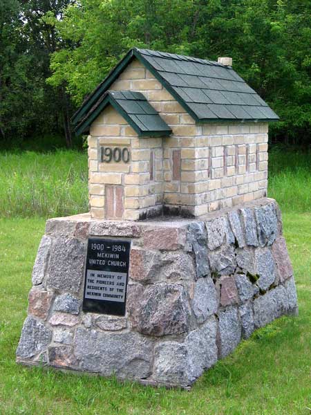 Mekiwin United Church commemorative monument