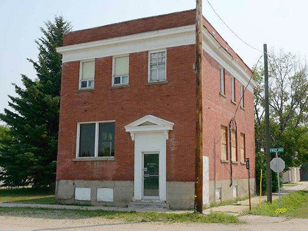Former Merchants Bank Building at Bowsman