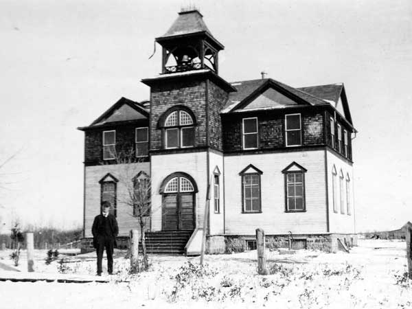 The first Minitonas School building