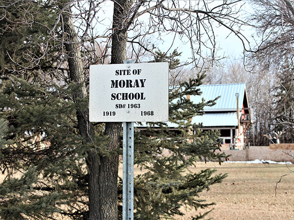 Moray School commemorative sign