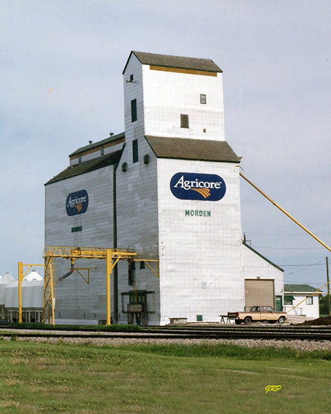 Agricore grain elevator at Morden