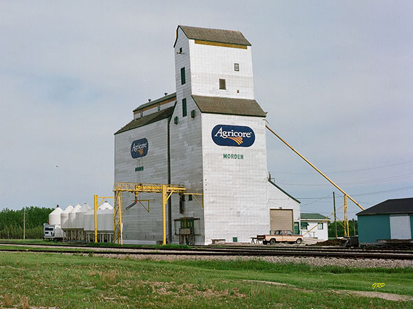 Agricore grain elevator at Morden