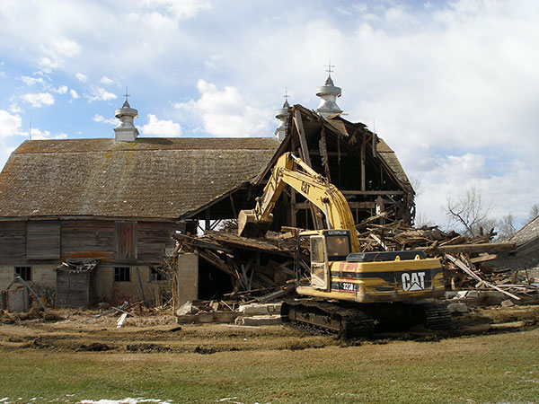 Motheral Barn undergoing demolition