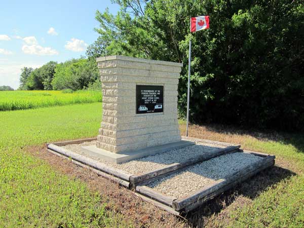 Mount Vernon School commemorative monument