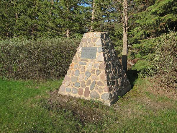 Mountview School commemorative monument