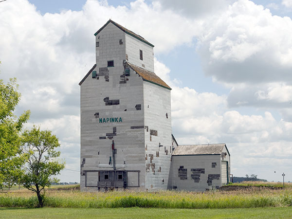 The former Manitoba Pool grain elevator at Napinka