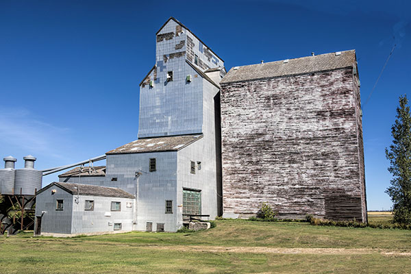 The former Manitoba Pool grain elevator at Oakburn