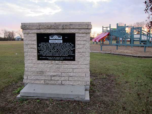 Oakburn School commemorative monument