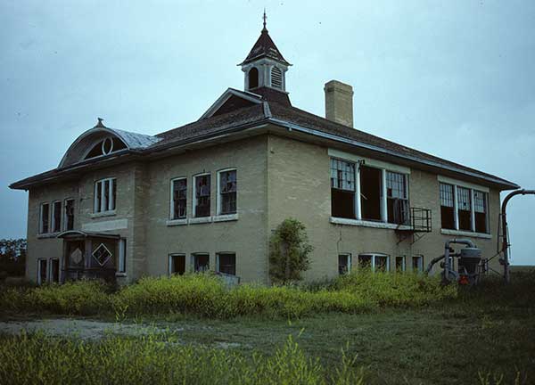 The former Oakner School building