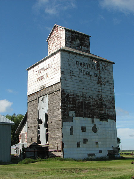 Former Manitoba Pool B grain elevator near Oakville