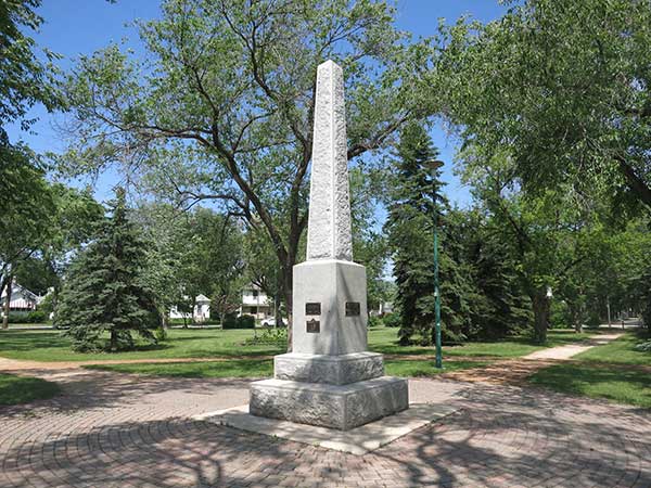 Memorial Park Circle Cenotaph