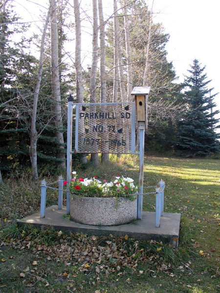 Parkhill School commemorative monument