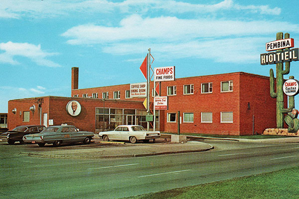 Postcard view of Pembina Hotel